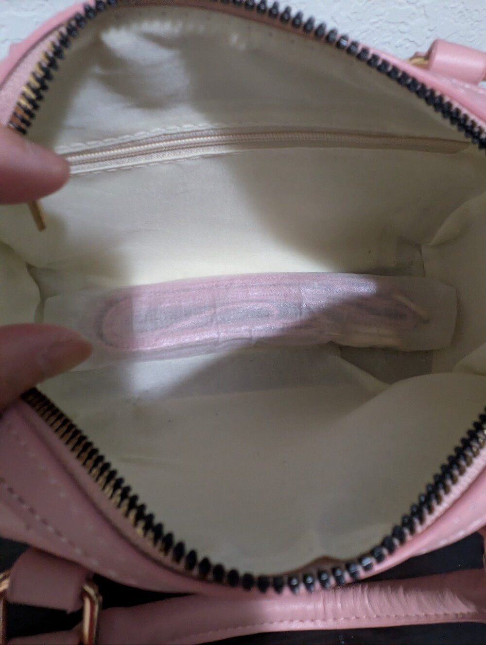 Hello Kitty Light Pink Mini Satchel with Gold Hardware - Picture 6 of 9